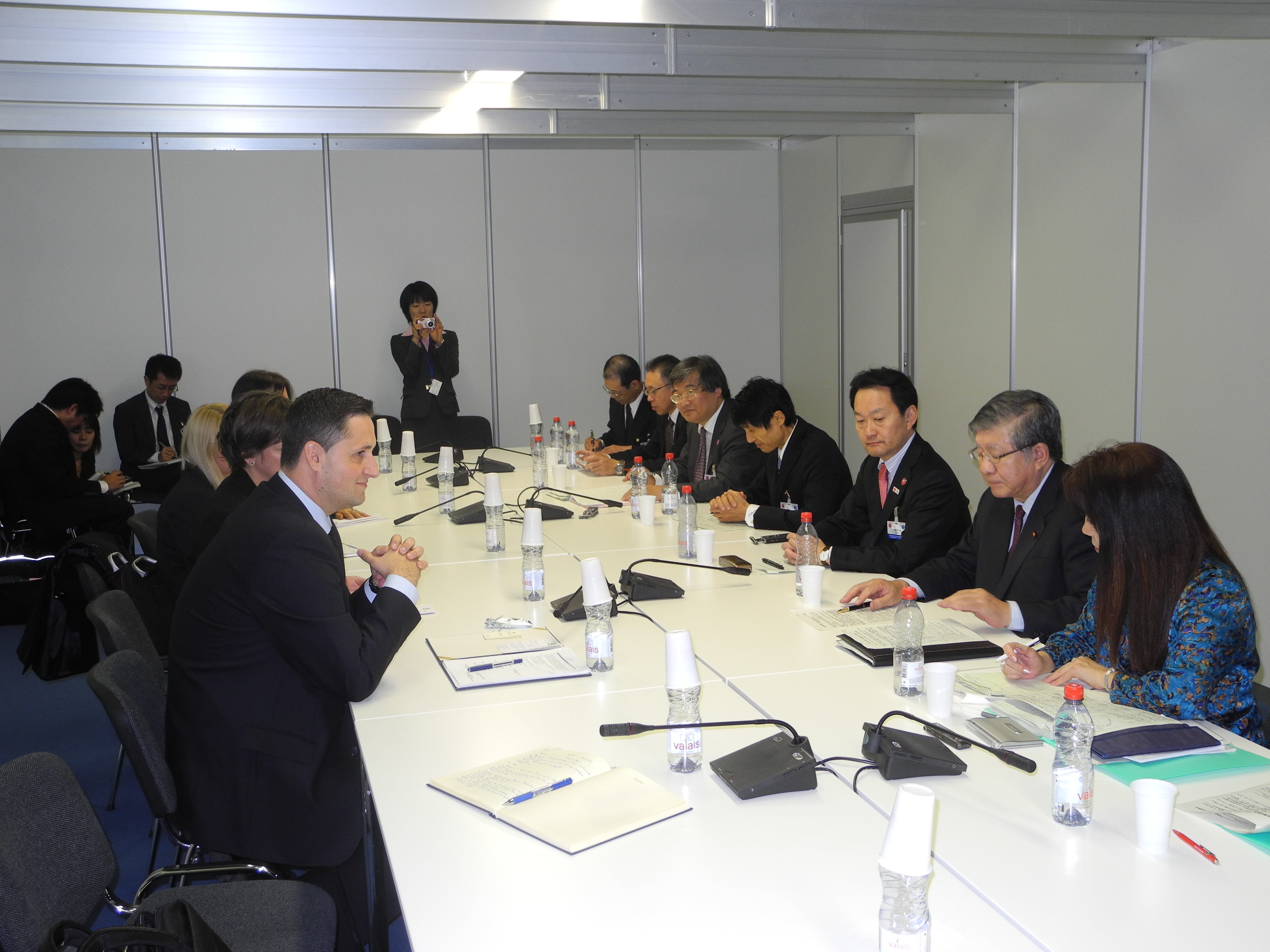 Предсједавајући Представничког дома др Денис Бећировић сусрео се с предсједником Представничког дома Парламента Јапана